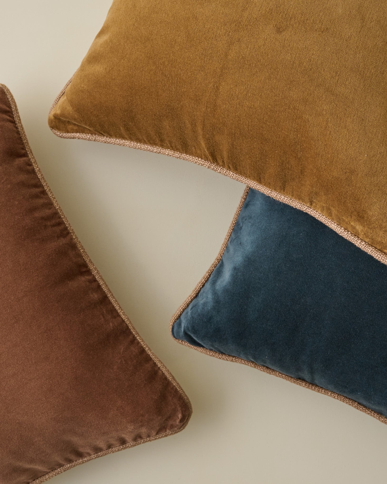 Lexie Velvet Pillow